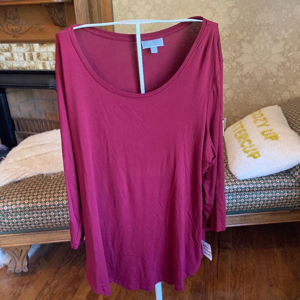 JM collection plus size burgundy tunic. NWT . Retail 32